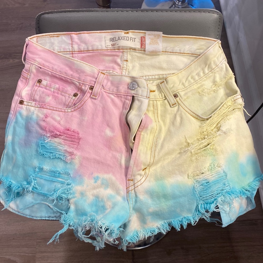 Levi shorts